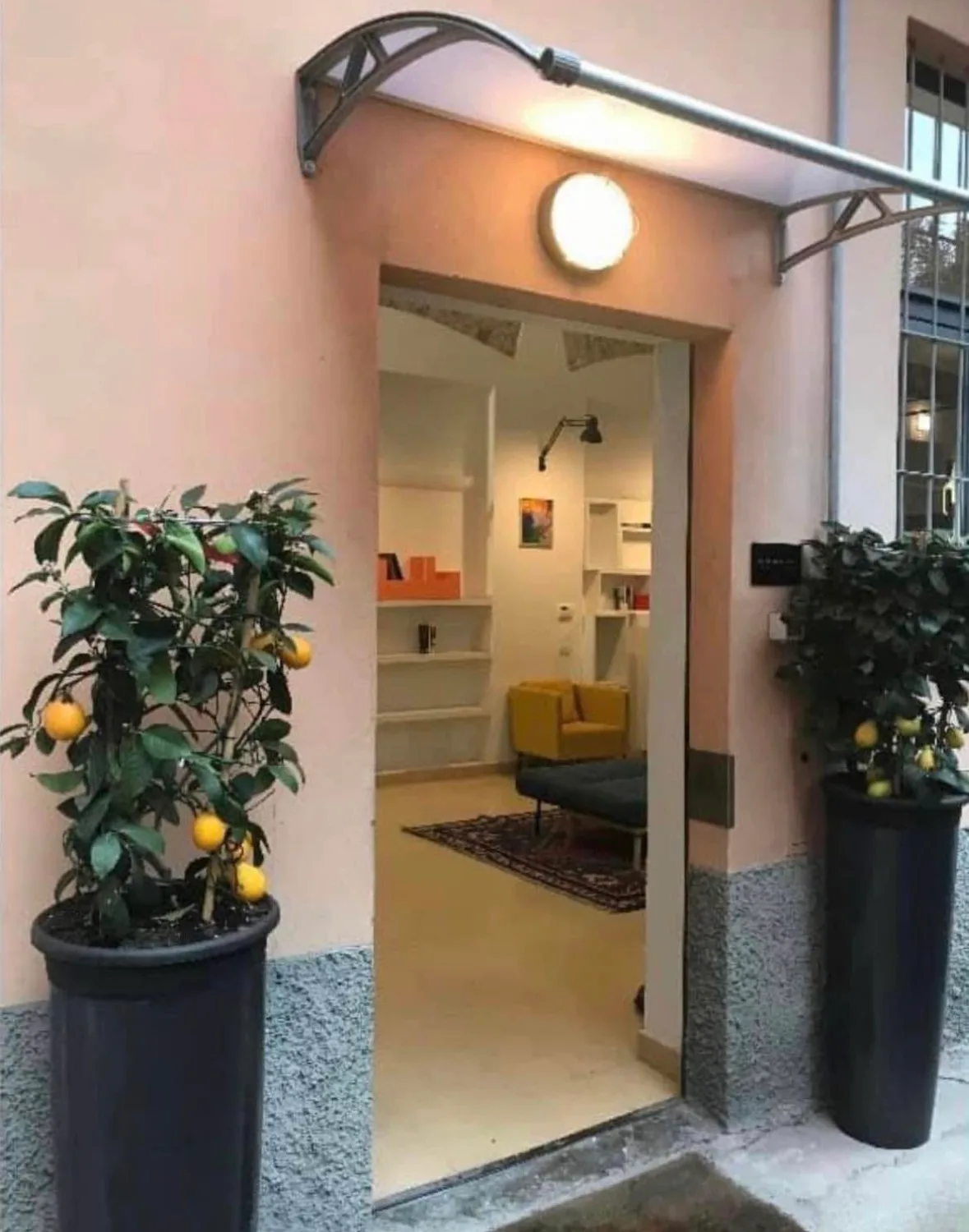 Versatile Loft Space in the Navigli Area, 100 sqm, pop up store in Milano