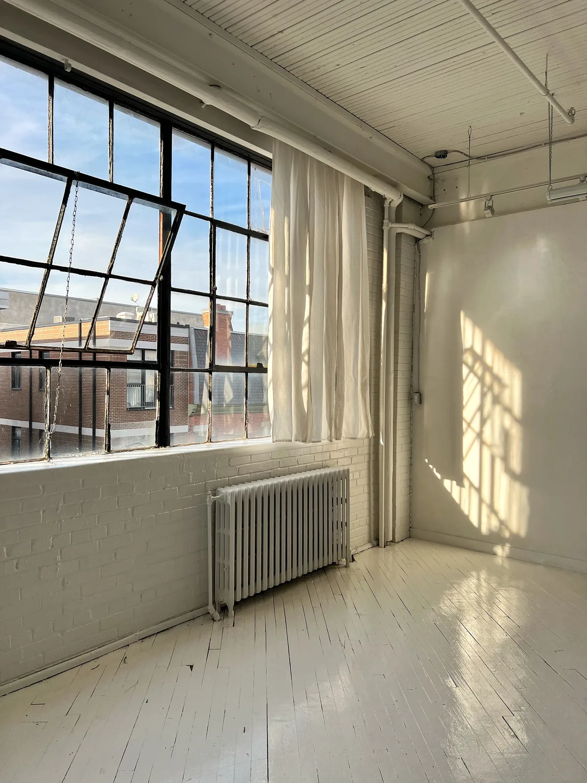 Versatile Loft-Style Studio for Rent in Plateau-Mont-Royal, 93 sqm, photo shoot, pop-up rental in Montréal, interior view