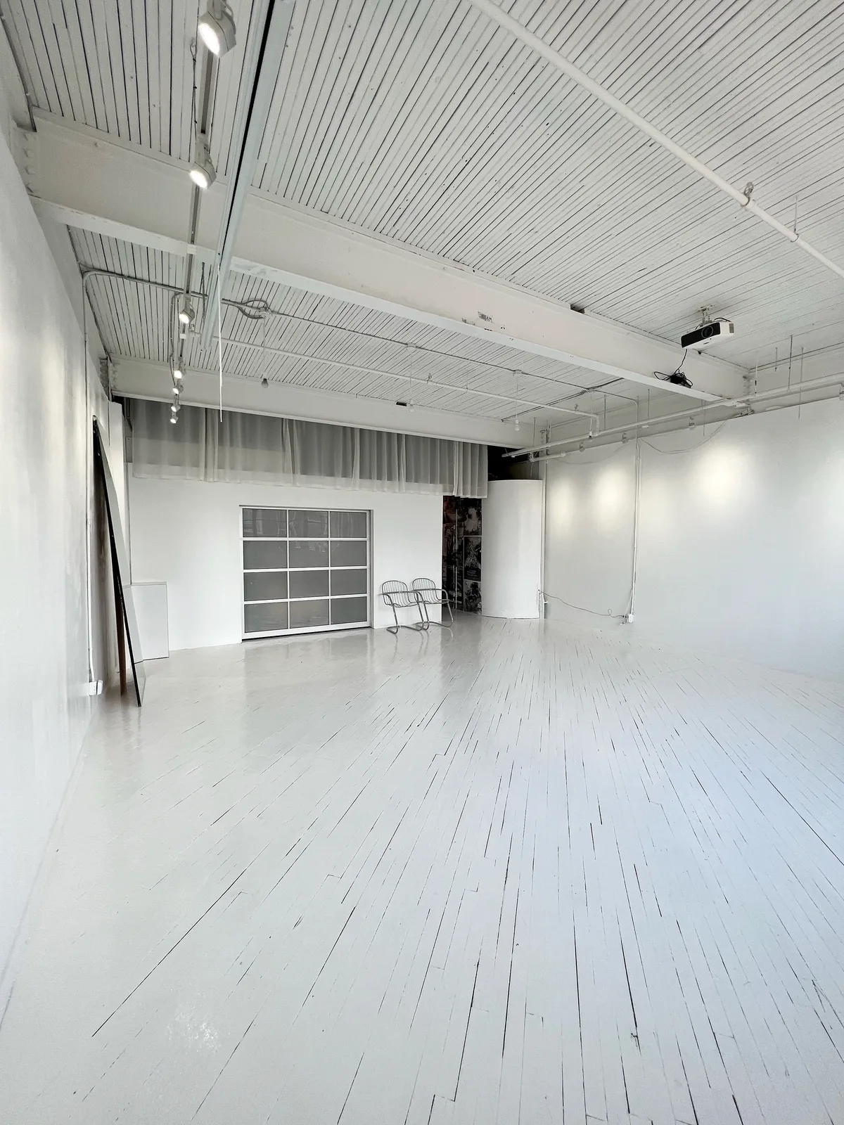 Versatile Loft-Style Studio for Rent in Plateau-Mont-Royal, 93 sqm, photo shoot, pop-up rental in Montréal, second interior…