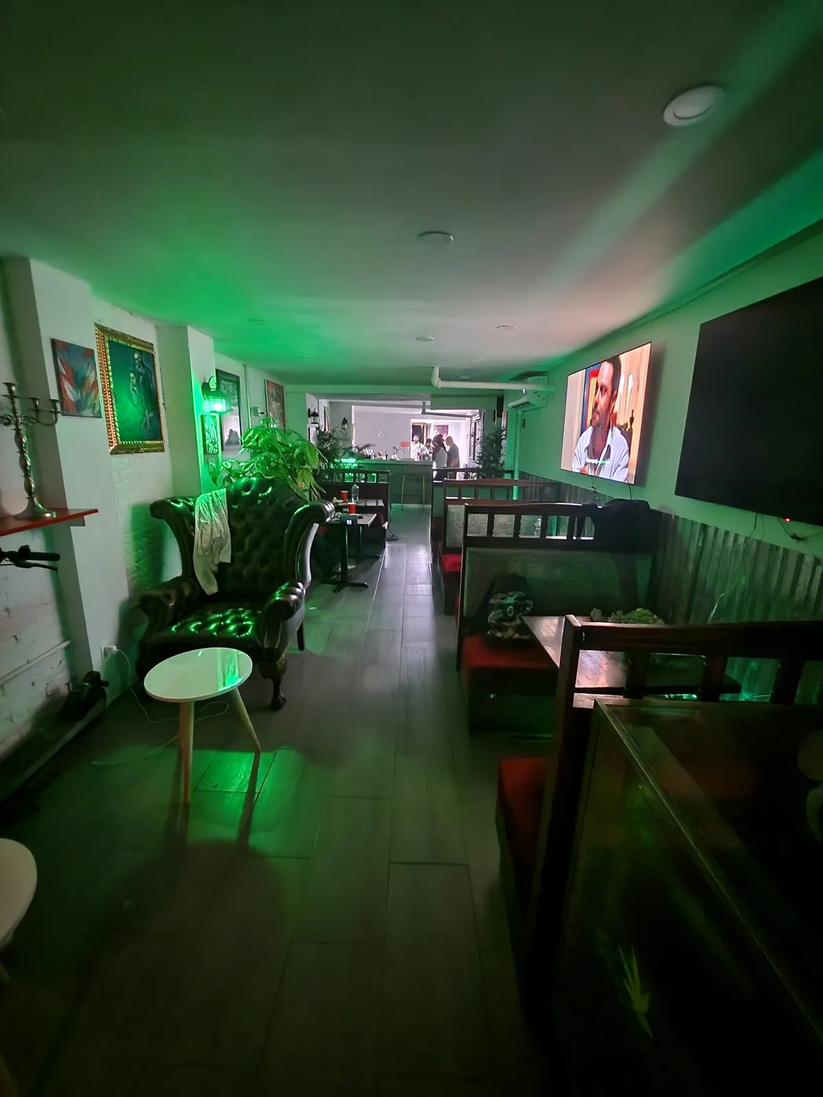 Versatile Lower East Side Event Space with Outdoor Area, 70 sqm, pop up store in New York, second interior view