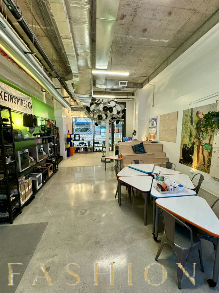 Versatile Makerspace for Innovative Events, 279 sqm, product launch, pop-up rental in New York, second interior view