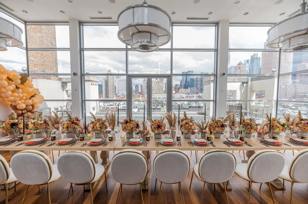 Versatile Midtown Penthouse with Stunning Skyline Views, 395 sqm, private event, pop-up rental in New York