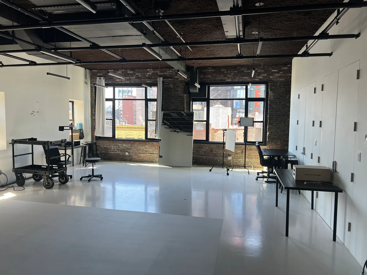 Versatile Multi-Floor Space in Renovated Chinatown Building, 186 sqm, retail activation, pop-up rental in New York, interior…