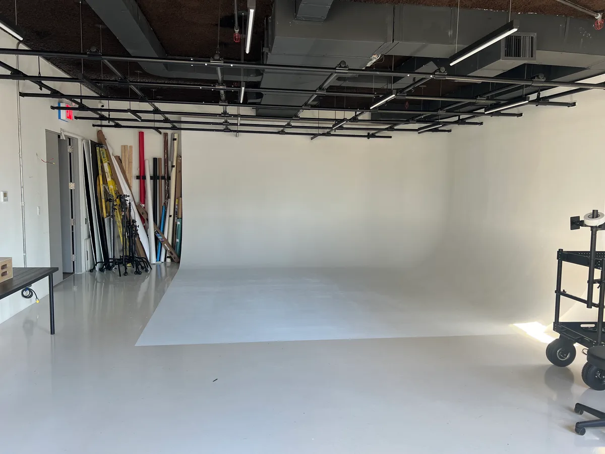 Versatile Multi-Floor Space in Renovated Chinatown Building, 186 sqm, retail activation, pop-up rental in New York, second i…