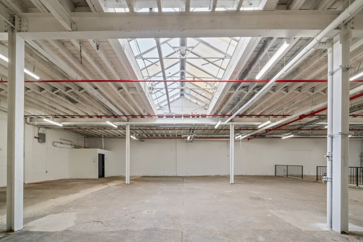 Versatile Multi-Level Creative and Event Venue, 1208 sqm, pop up store in Brooklyn, interior view