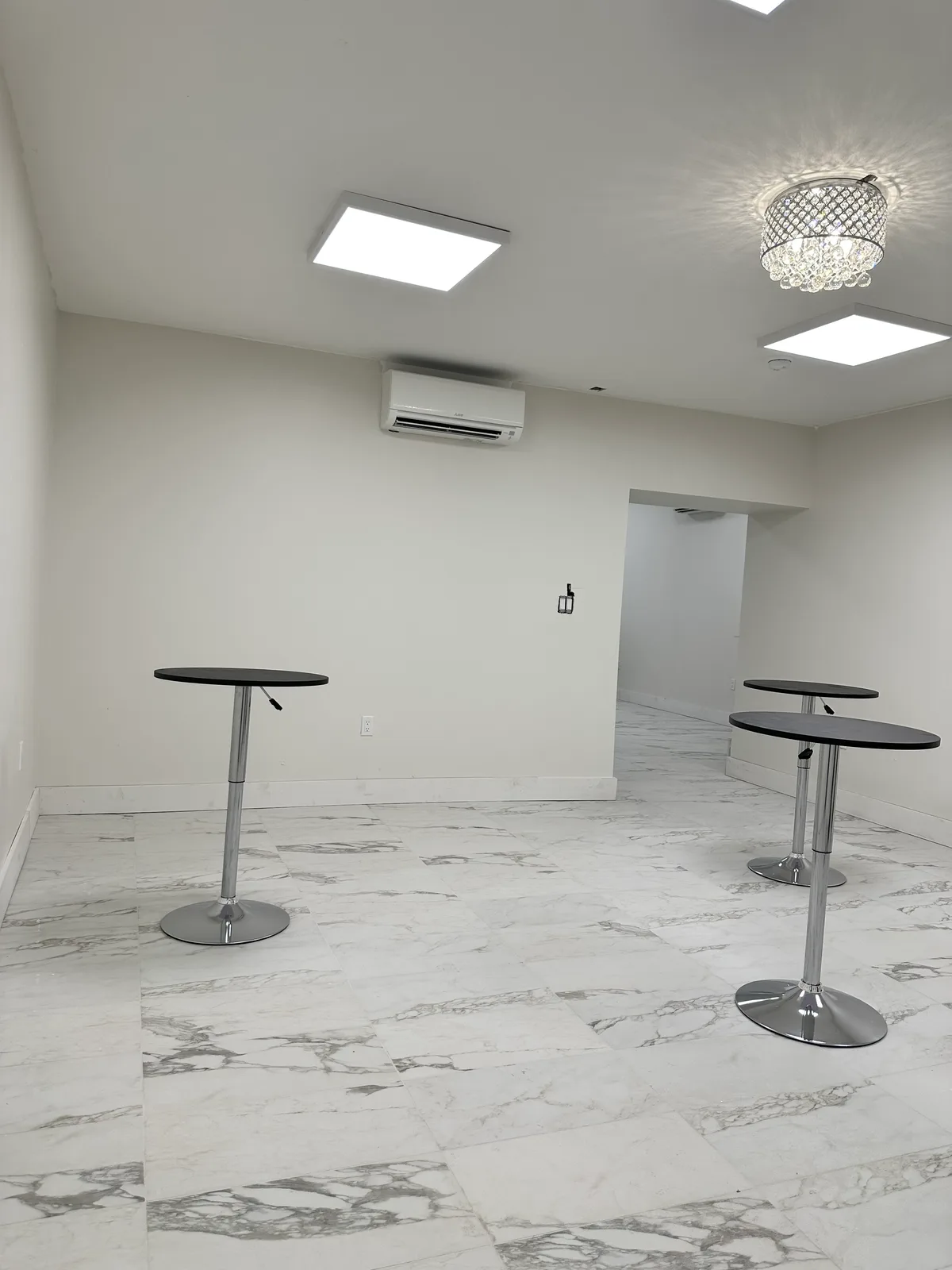 Versatile Multi-Purpose Space for Various Events, 153 sqm, networking event, pop-up rental in Brooklyn, third interior view