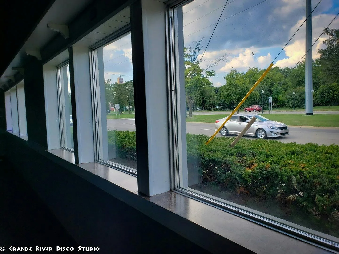 Versatile Multi-Unit Commercial Space in Farmington Hills — 5