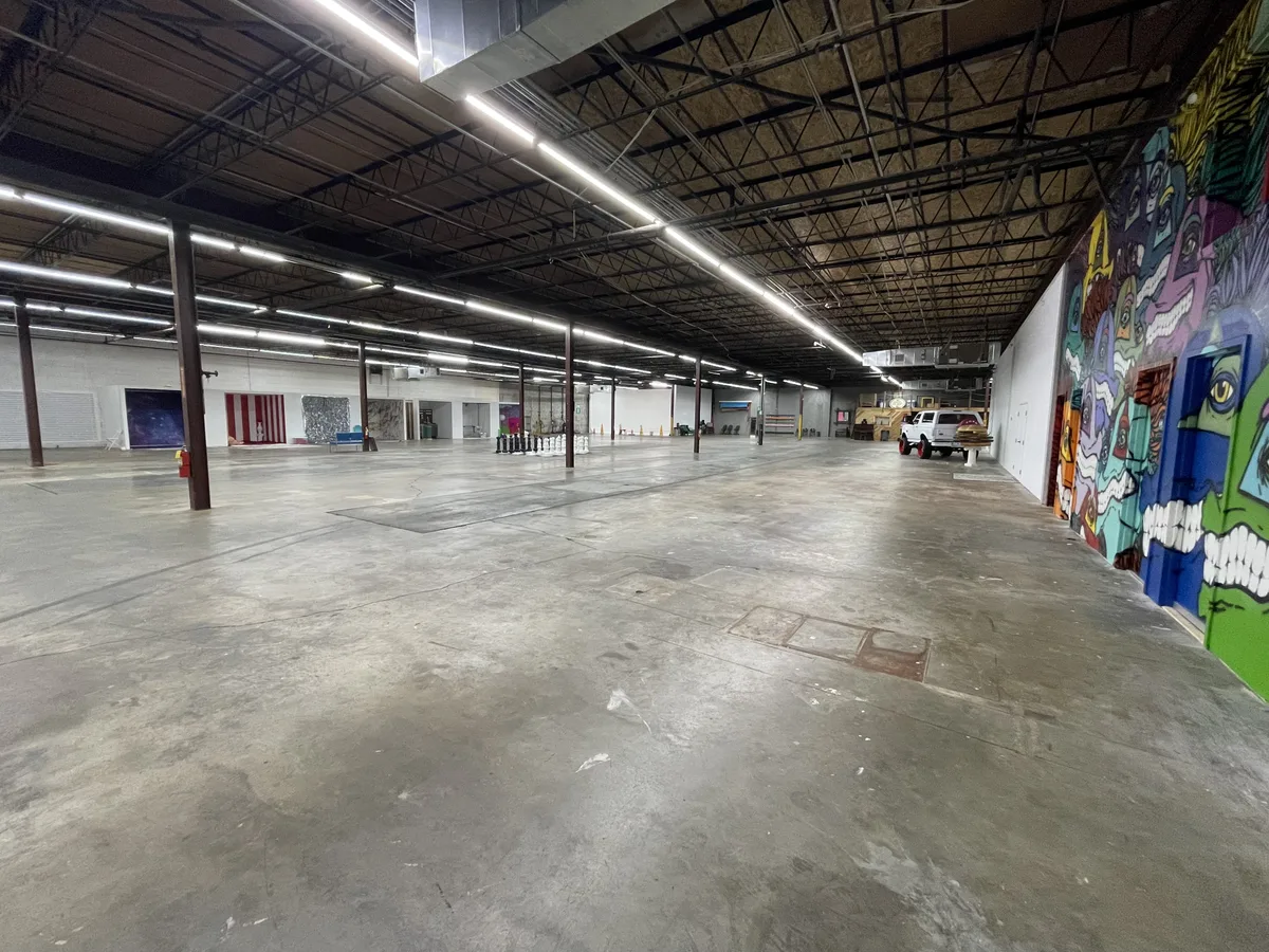 Versatile Multimedia Warehouse for Creative Projects, 1858 sqm, photo shoot, pop-up rental in Atlanta, interior view