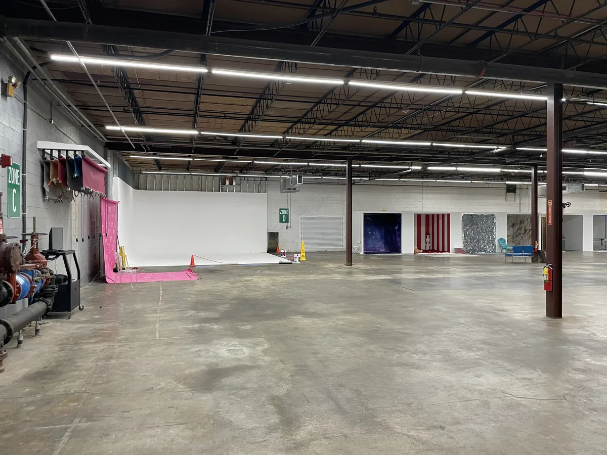 Versatile Multimedia Warehouse for Creative Projects, 1858 sqm, photo shoot, pop-up rental in Atlanta, second interior view