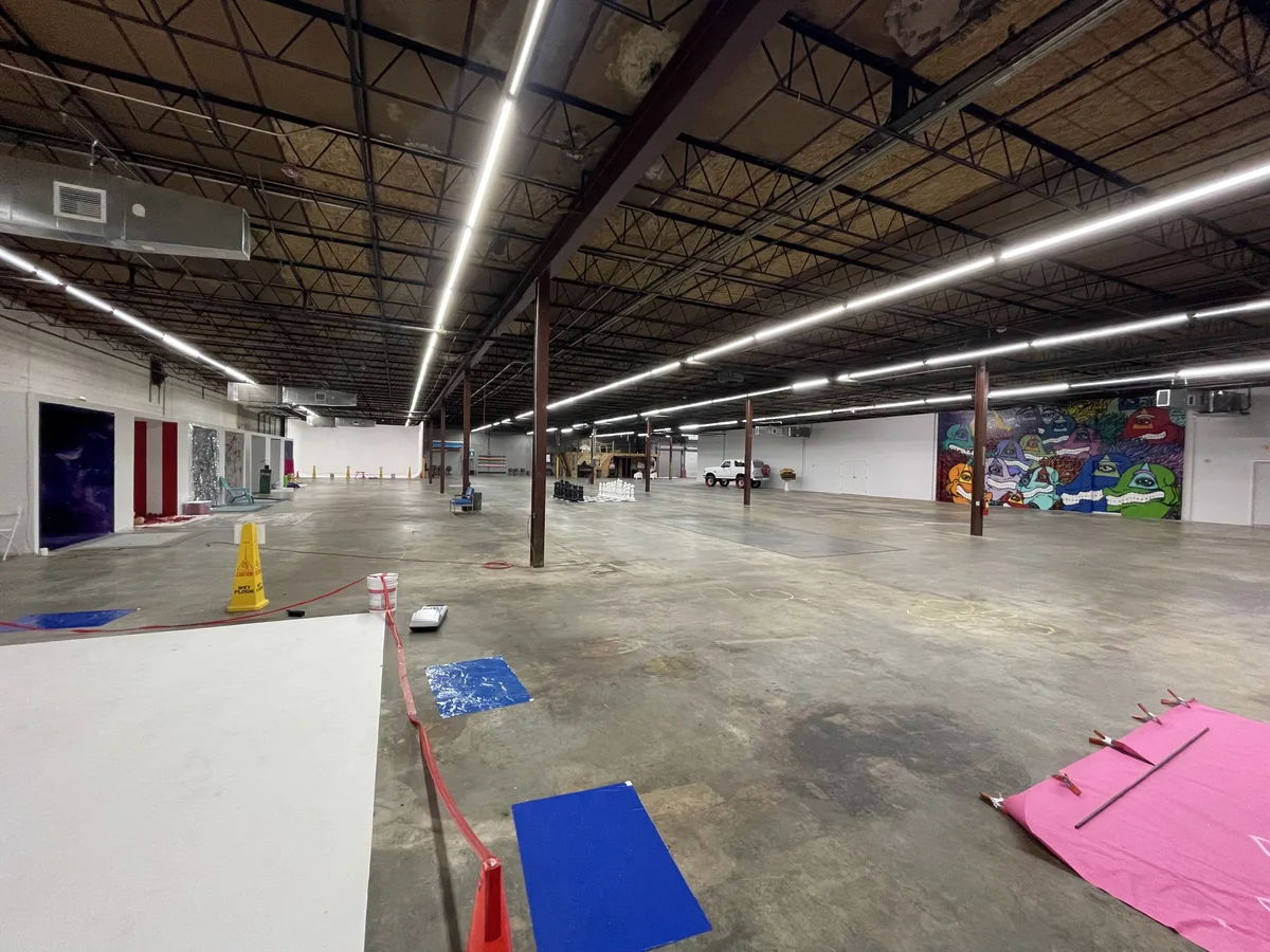 Versatile Multimedia Warehouse for Creative Projects, 1858 sqm, photo shoot, pop-up rental in Atlanta, additional interior v…