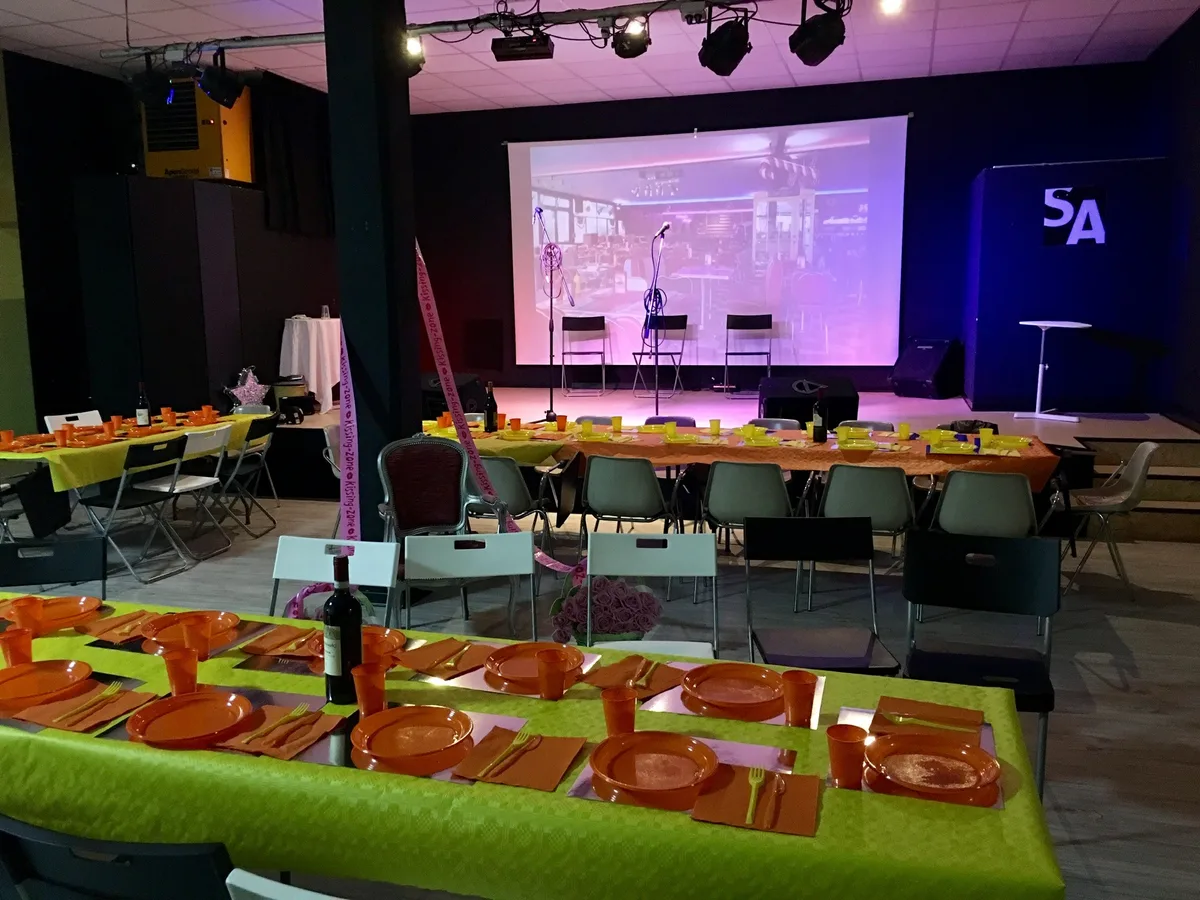 Versatile Music and Arts Space in Sesto San Giovanni, 110 sqm, private event, pop-up rental, interior view