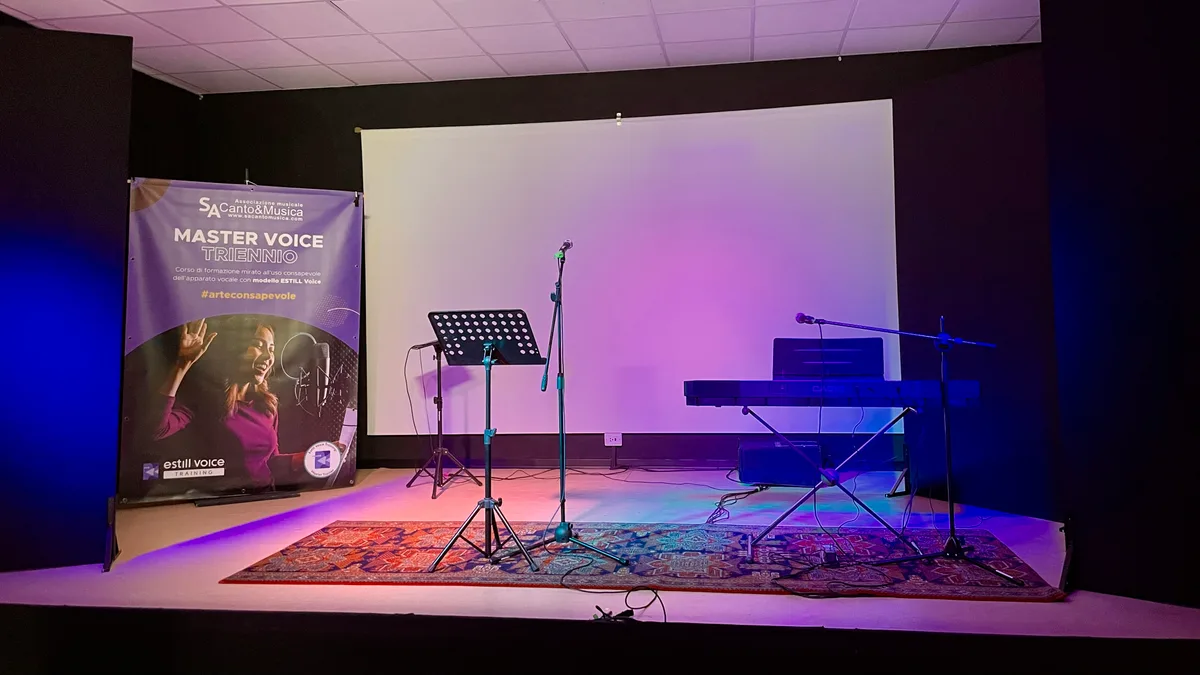 Versatile Music and Arts Space in Sesto San Giovanni, 110 sqm, private event, pop-up rental, second interior view