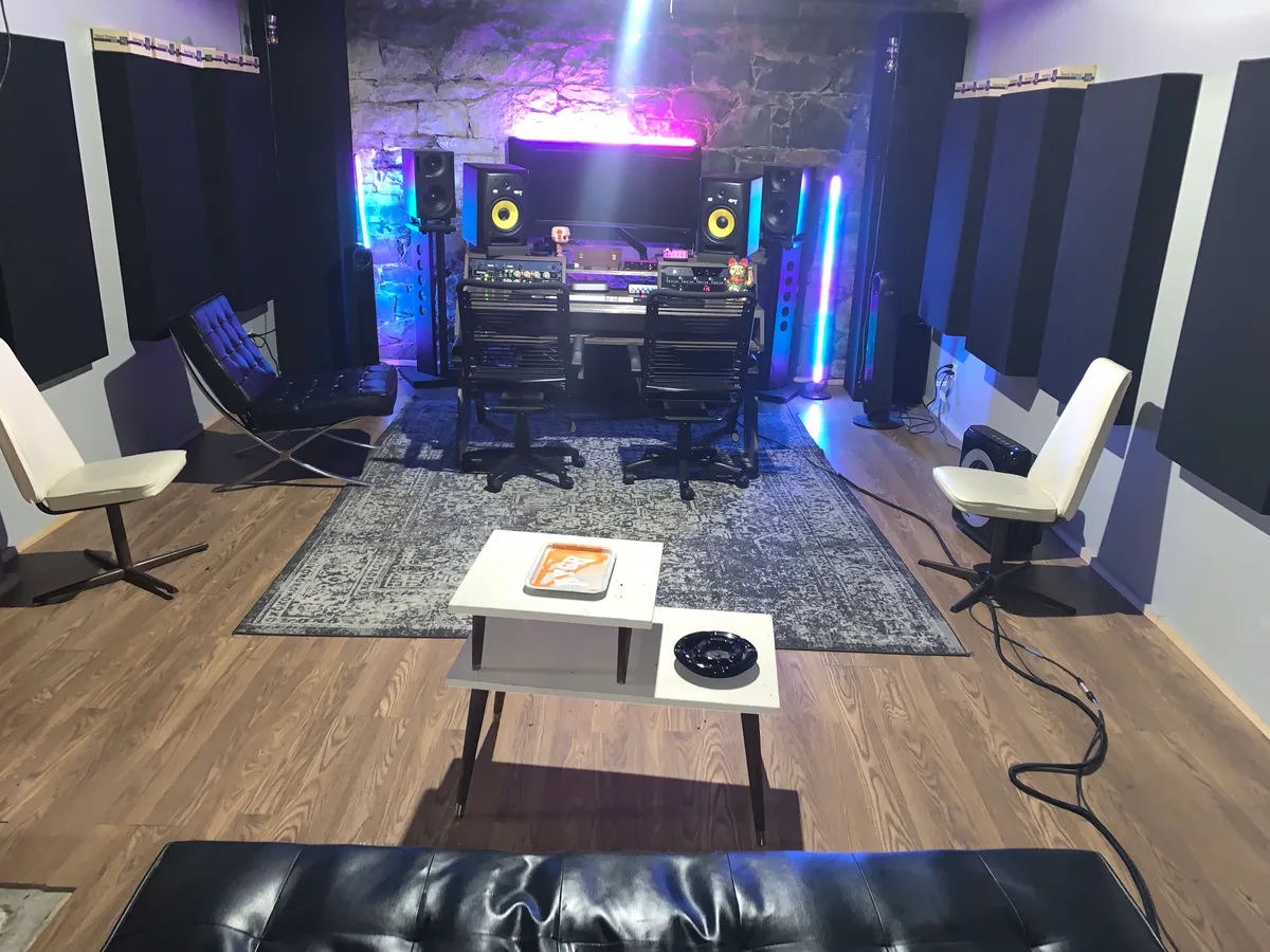 Versatile Music Recording Studio and Event Space, 93 sqm, photo shoot, pop-up rental in Brooklyn, second interior view