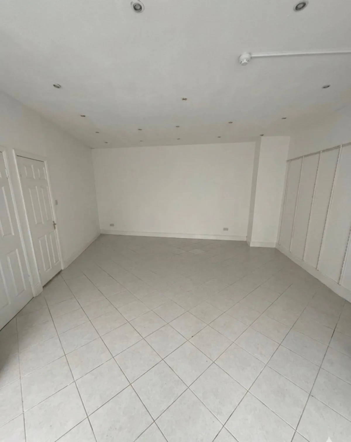 Versatile Office or Workshop Space for Rent, 33 sqm, pop-up rental in Greater London, second interior view