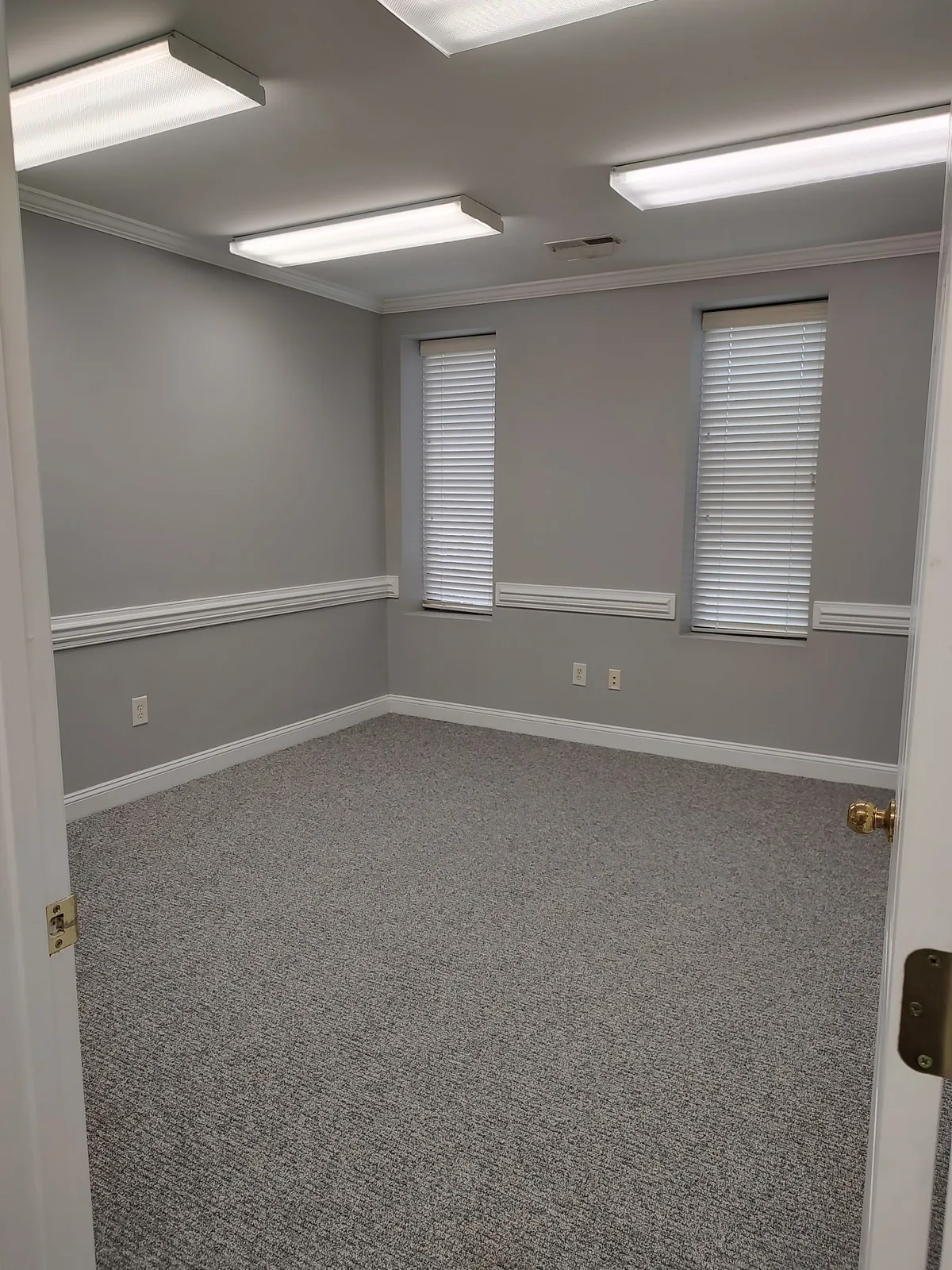 Versatile Office Space with Conference Room, 102 sqm, corporate event, pop-up rental in Kinston