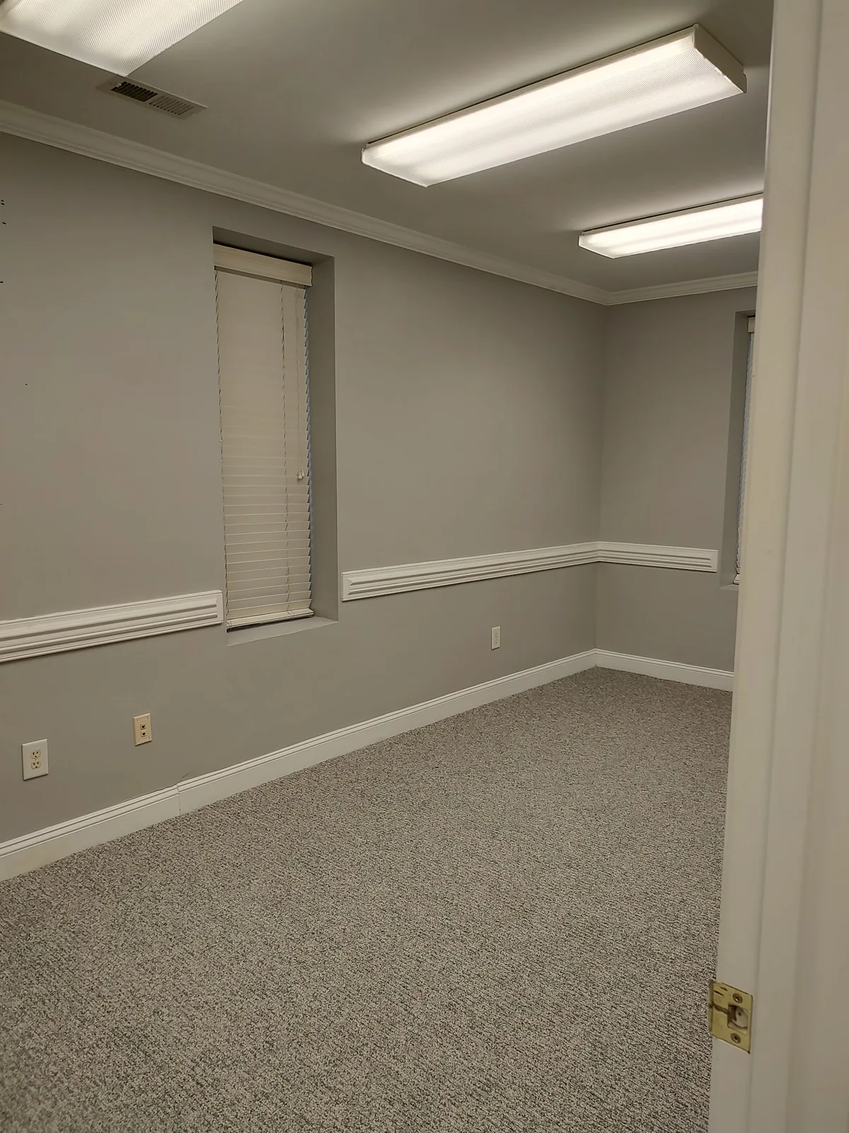 Versatile Office Space with Conference Room, 102 sqm, corporate event, pop-up rental in Kinston, third interior view