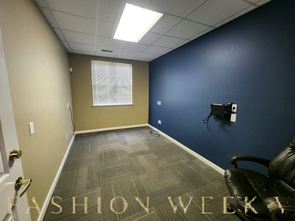 Versatile Office Spaces for Rent, 10 sqm, pop-up rental in Saint Matthews, interior view