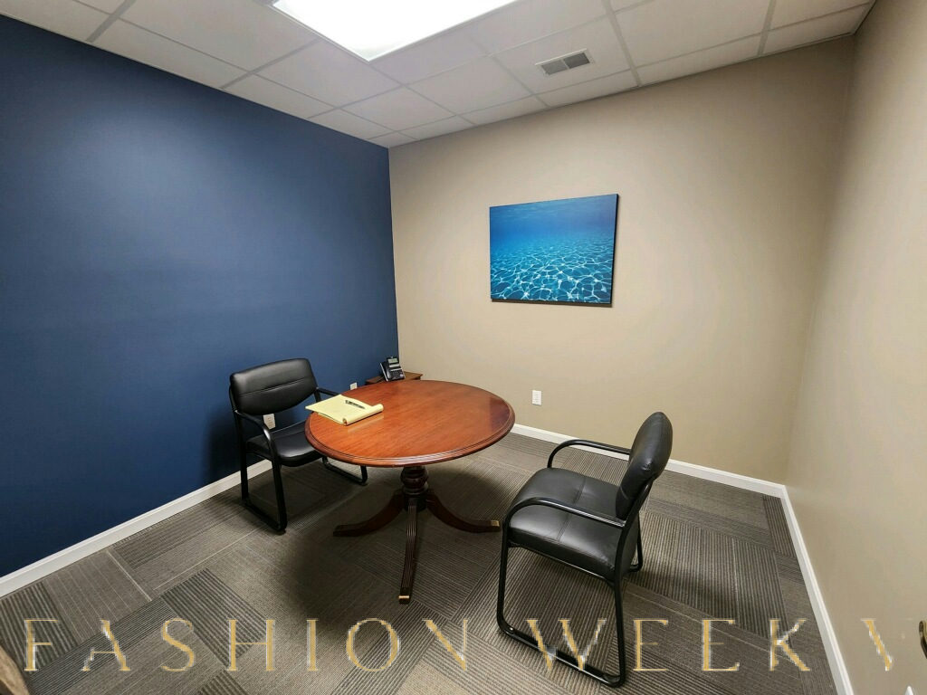 Versatile Office Spaces for Rent, 10 sqm, pop-up rental in Saint Matthews, second interior view