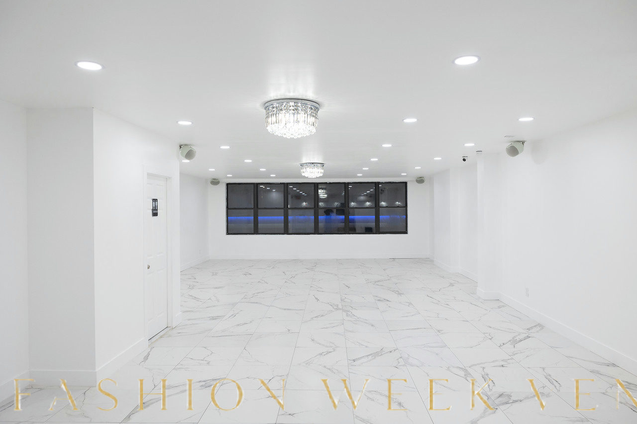 Versatile Open Space for Creative Events in East Williamsburg, 158 sqm, photo shoot, pop-up rental in Brooklyn