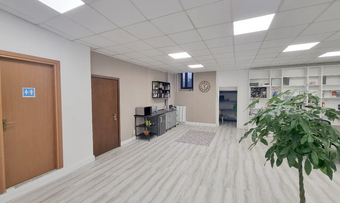 Versatile Open Space for Meetings and Events, 100 sqm, corporate event, pop-up rental in Sesto San Giovanni