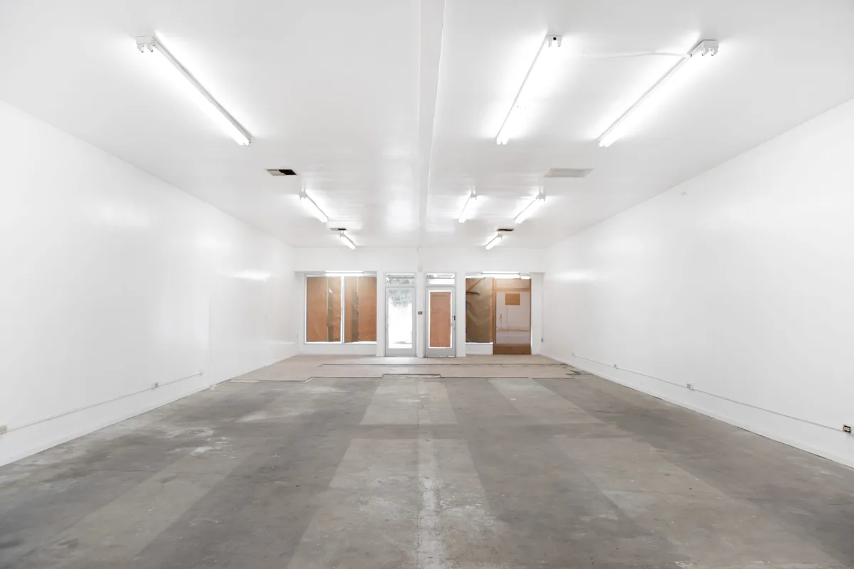 Versatile Outdoor and Indoor Event Space in Los Angeles, 171 sqm, pop up store