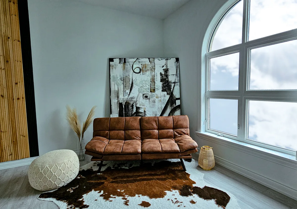 Versatile Photo Studio Rental in Toronto, 65 sqm, photo shoot, pop-up rental