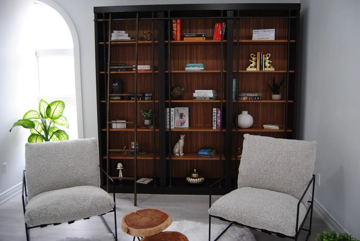 Versatile Photo Studio Rental in Toronto, 65 sqm, photo shoot, pop-up rental, interior view