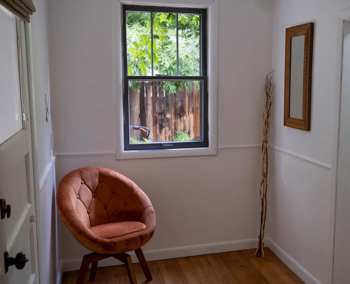 Versatile Photography and Content Production Studio, 93 sqm, photo shoot, pop-up rental in Littleton, additional interior vi…