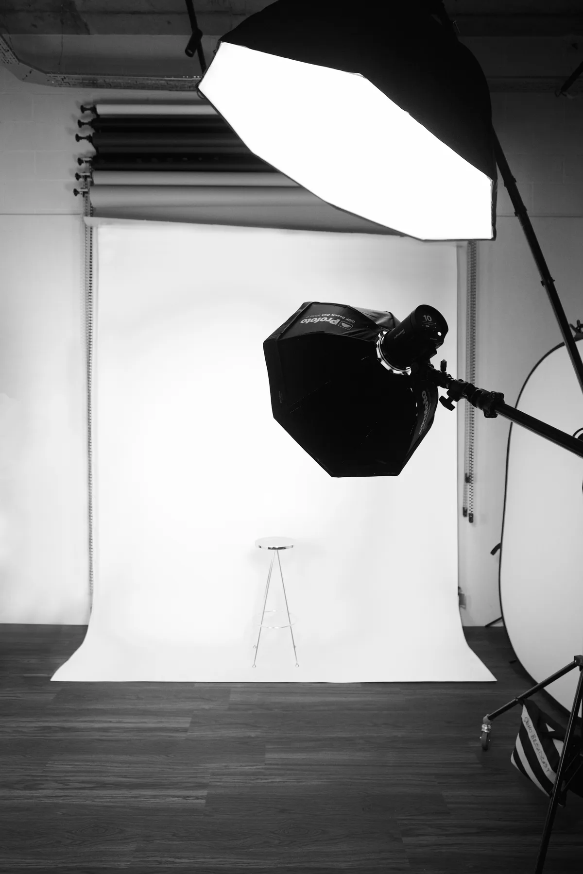 Versatile Photography Studio with Screening Room Features, 30 sqm, photo shoot, pop-up rental in Greater London, interior vi…