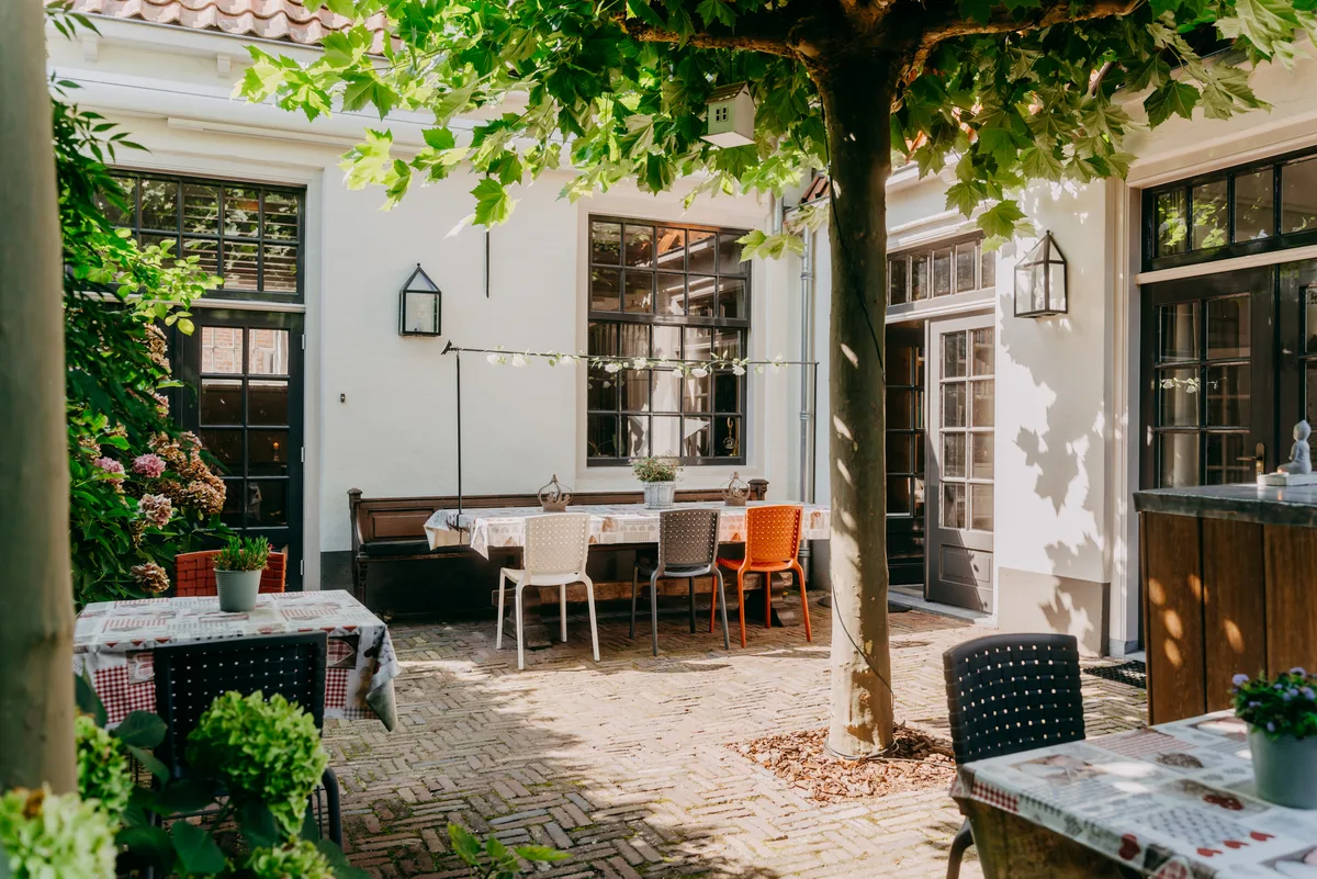 Versatile Pop-Up Dining Space for Culinary Experiences, 165 sqm, pop up store in Buren, interior view