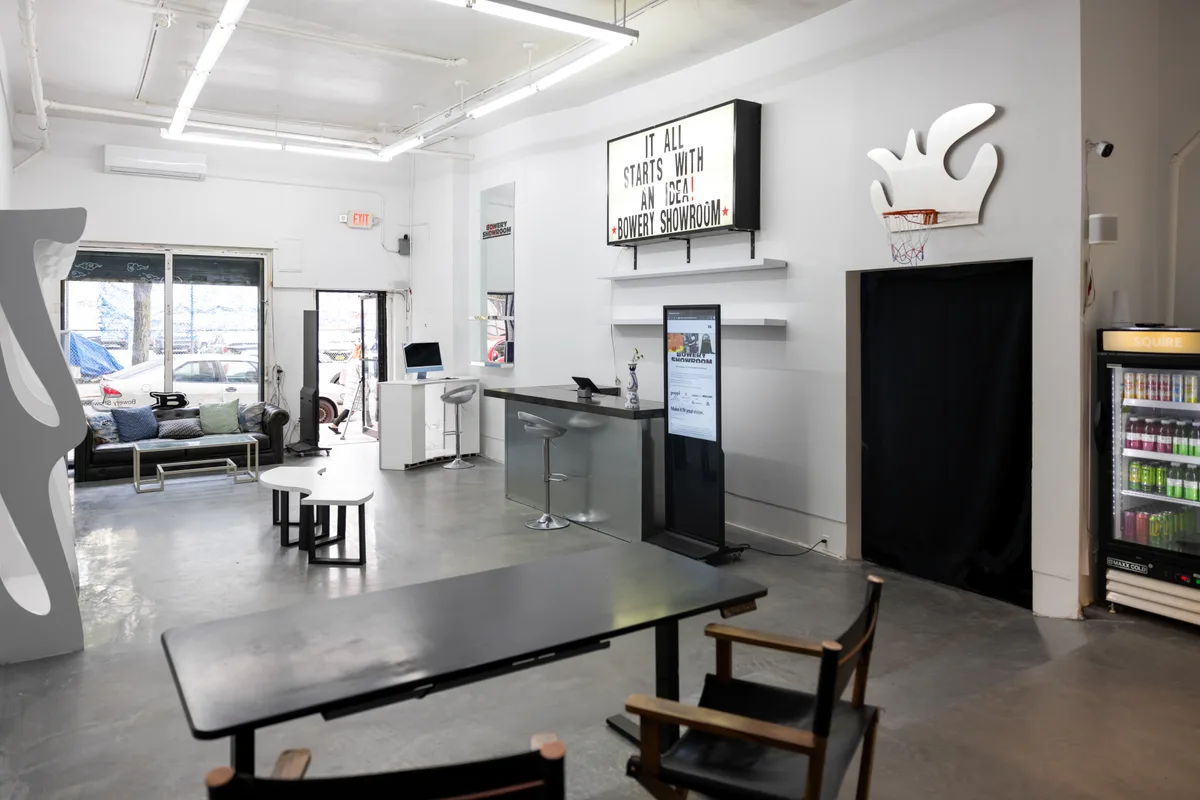 Versatile Pop-Up Showroom in Lower East Side, 93 sqm, pop up store in New York, second interior view