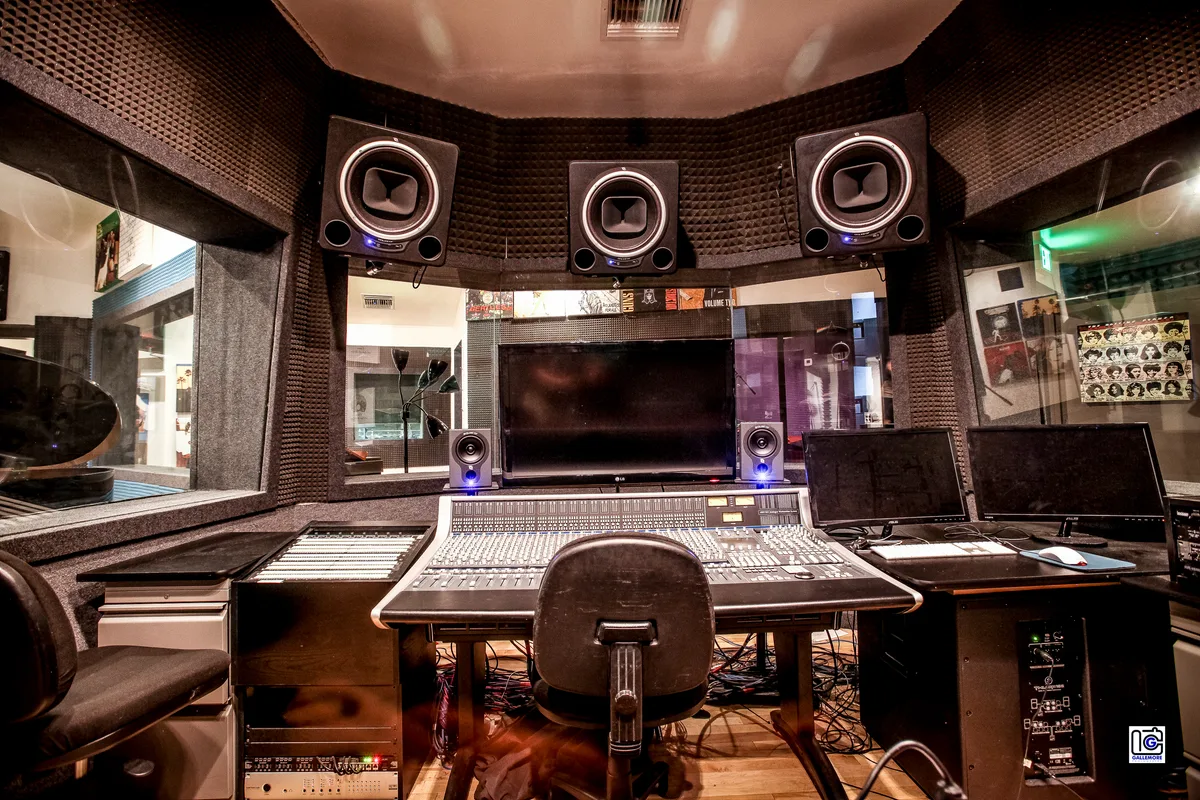 Versatile Production and Event Space with Two Sound Stages, 2601 sqm, popup store in Tempe, additional interior view
