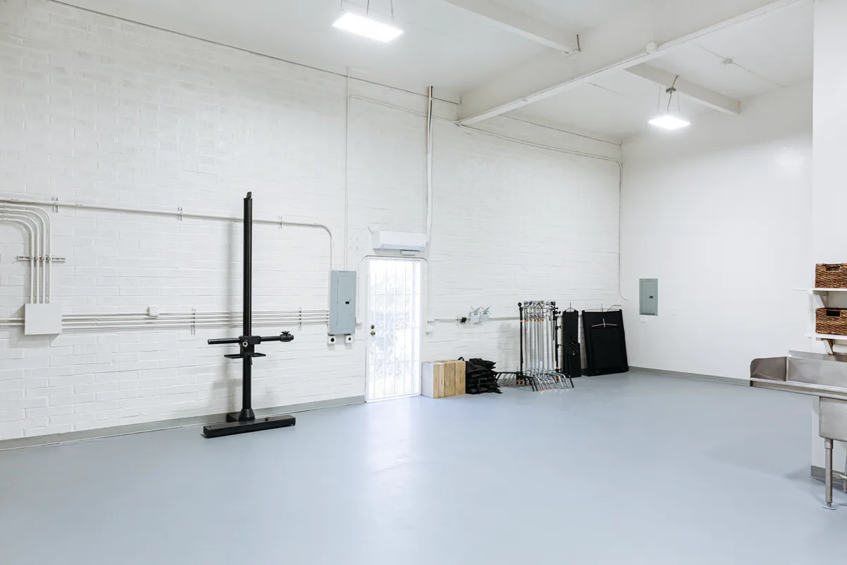 Versatile Production Studio for Rent in San Diego, 167 sqm, photo shoot, pop-up rental in La Mesa, interior view