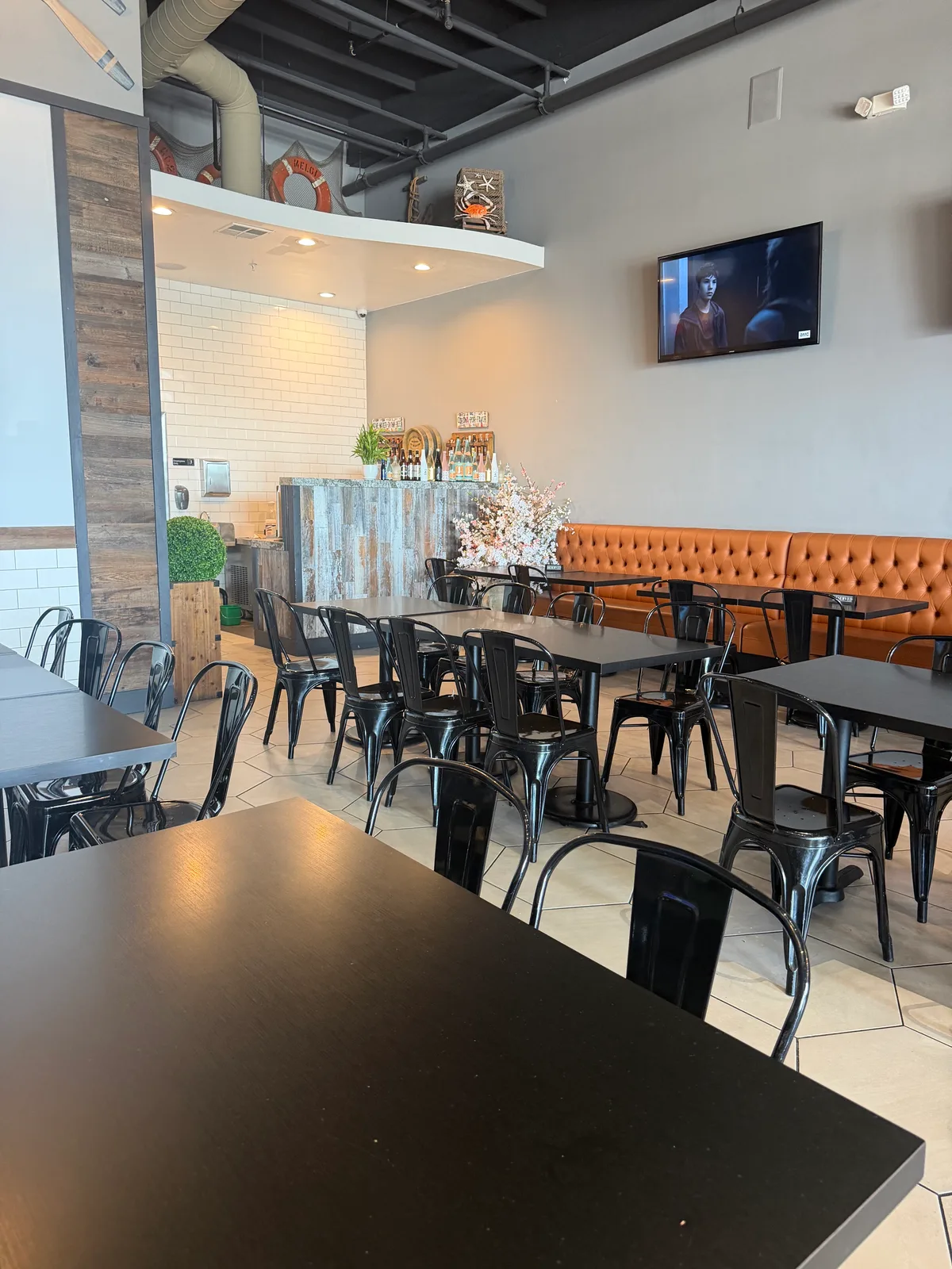 Versatile Restaurant and Event Space for Creative Opportunities, 186 sqm, pop up restaurant in Westminster, additional inter…