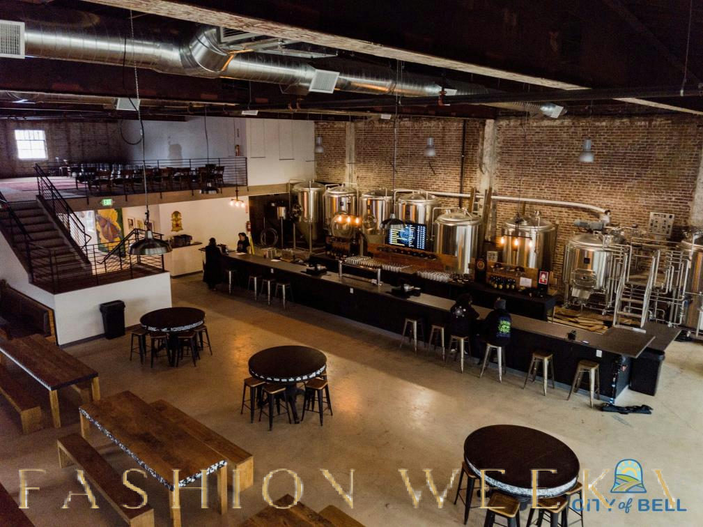 Versatile Restaurant/Bar/Cafe Space, 650 sqm, corporate event, pop-up rental in Bell, second interior view