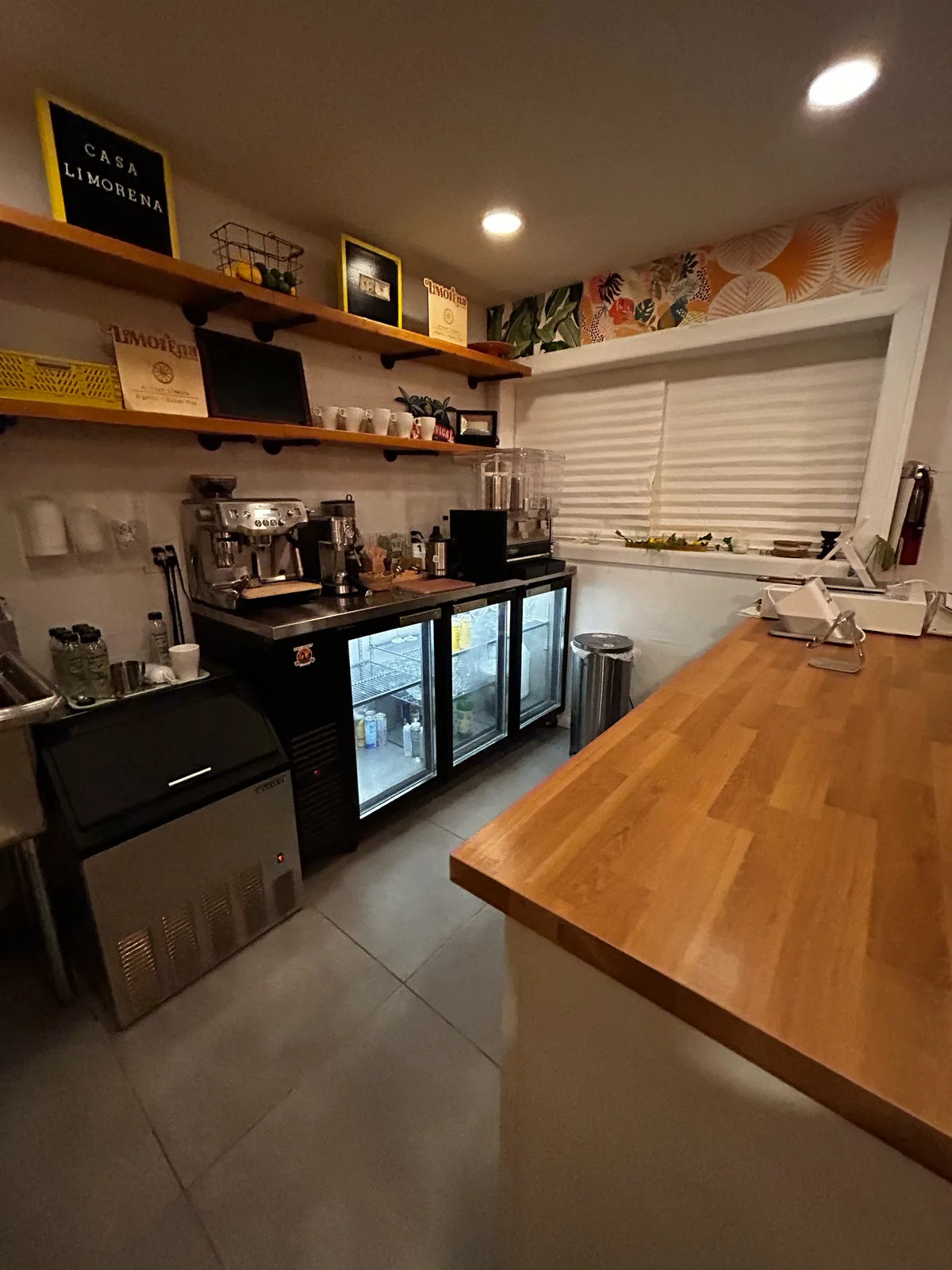Versatile Restaurant Space near Wynwood, Miami, 93 sqm, private event, pop-up rental, additional interior view