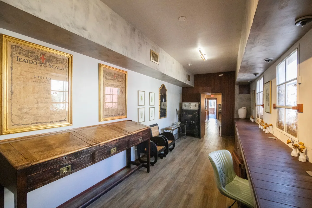 Versatile Retail and Event Space on Silver Lake Blvd, 204 sqm, pop up store in Los Angeles, additional interior view
