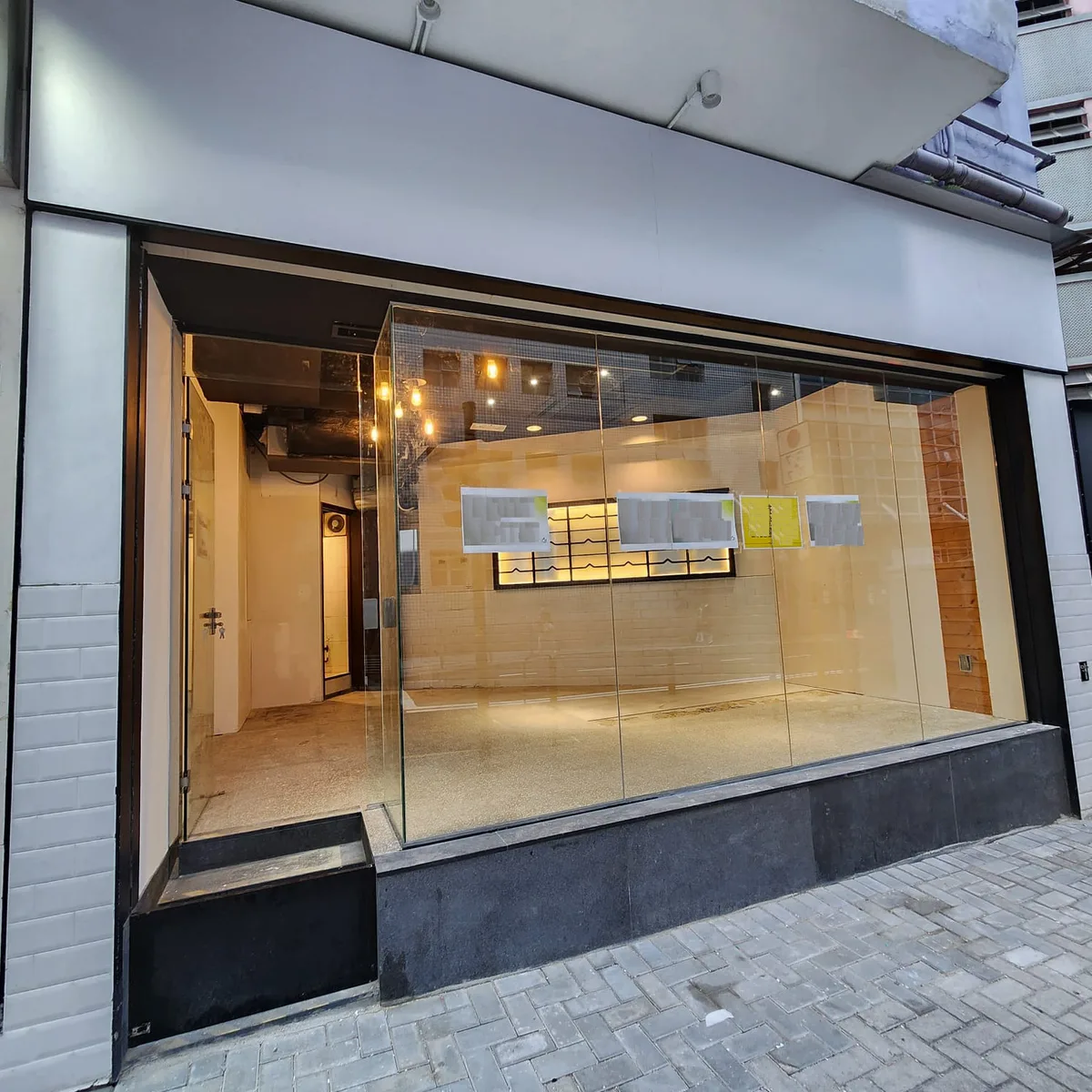 Versatile Retail Space Available in Soho, 42 sqm, pop up store in Hong Kong