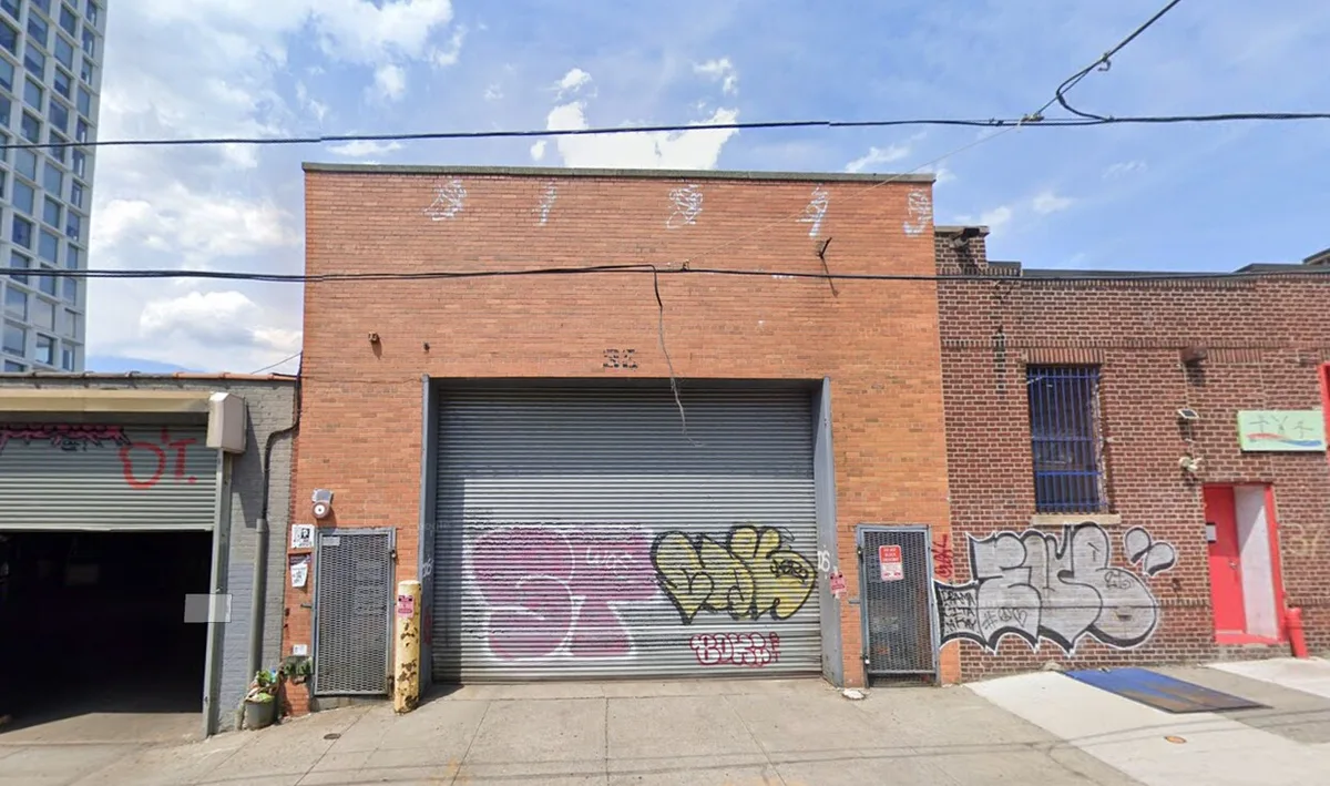 Versatile Retail Space Available in Williamsburg, 274 sqm, retail activation, pop-up rental in Brooklyn
