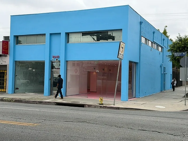 Versatile Retail Space in Melrose Art District, 209 sqm, pop up store in Los Angeles, interior view
