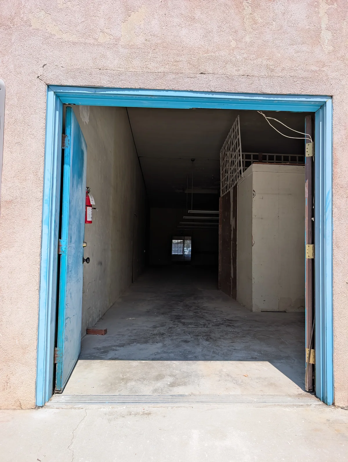 Versatile Retail Spaces: 2,500 to 5,000 Sq Ft, 465 sqm, pop up store in Covina, additional interior view