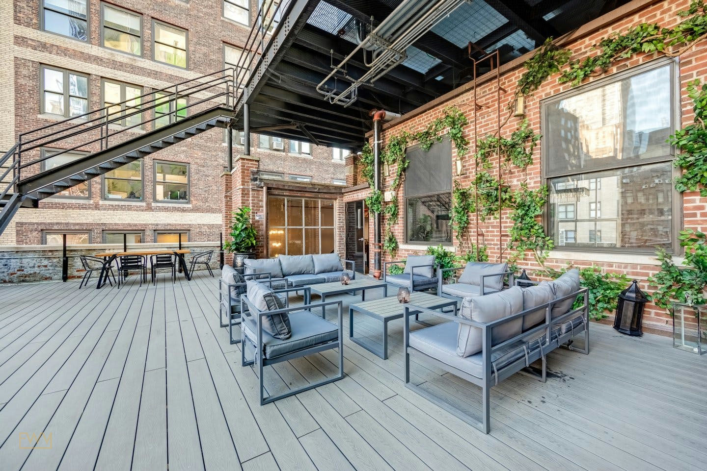 Versatile Rooftop and Indoor Breakout Space in New York, 279 sqm, cocktail reception, pop-up rental