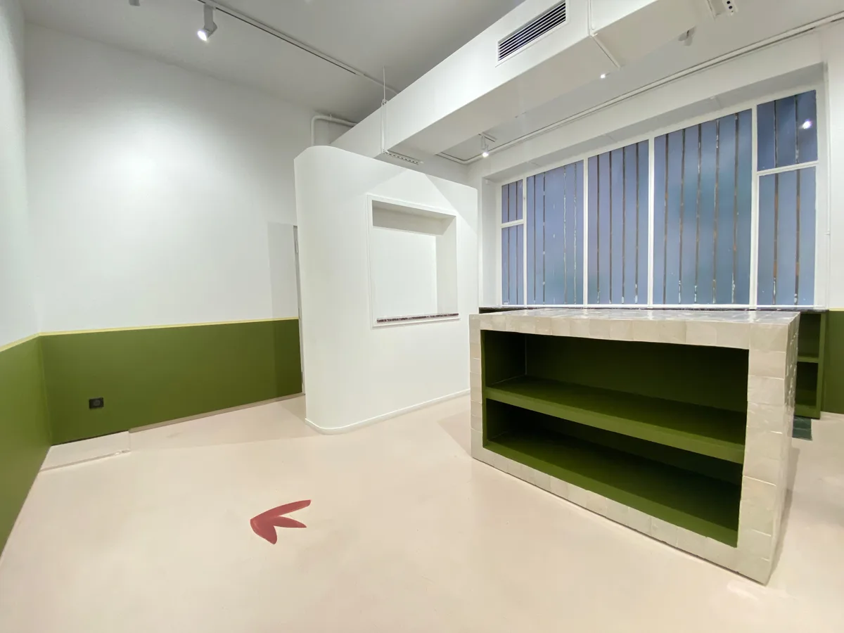 Versatile Showroom and Event Space in the Marais, 36 sqm, showroom presentation, pop-up rental in Paris, third interior view