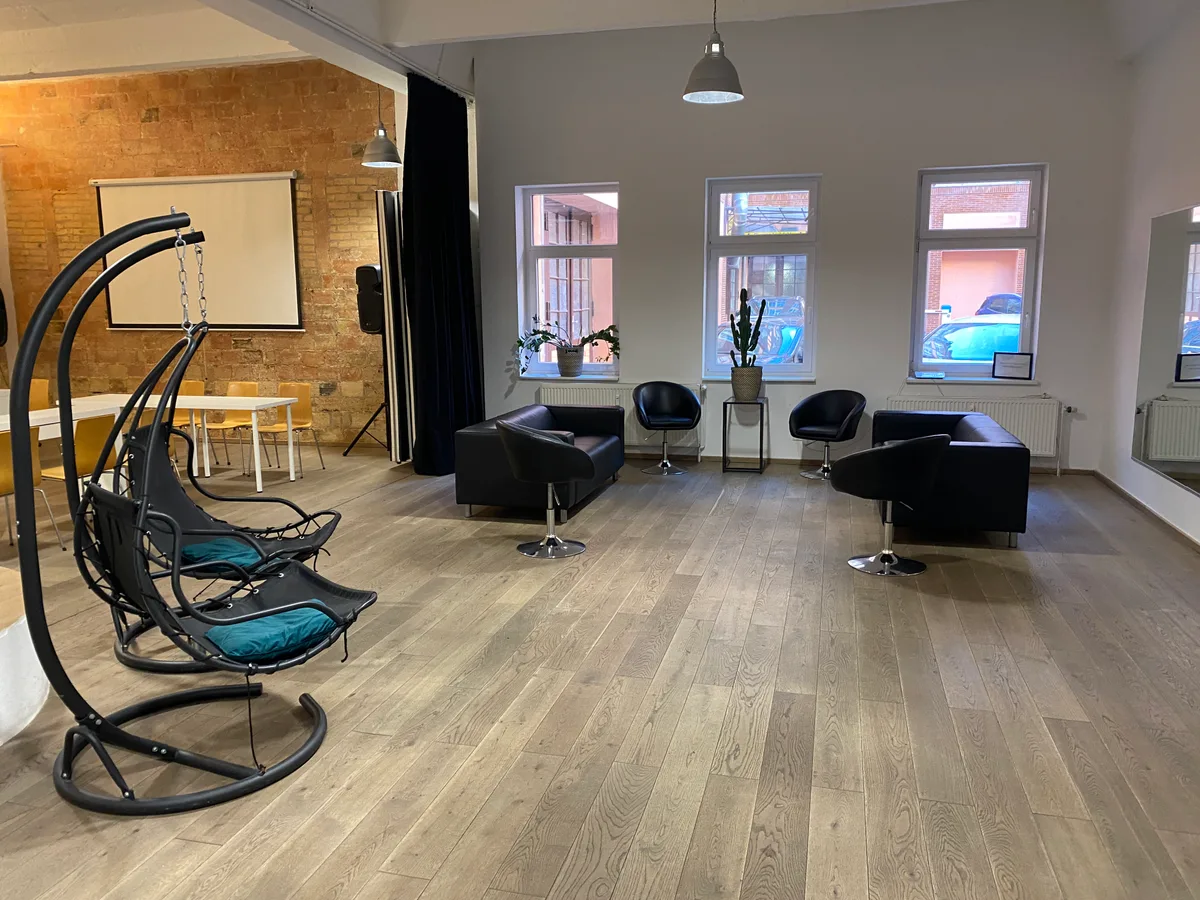 Versatile Showroom in Berlin-Charlottenburg, 170 sqm, pop up store, third interior view