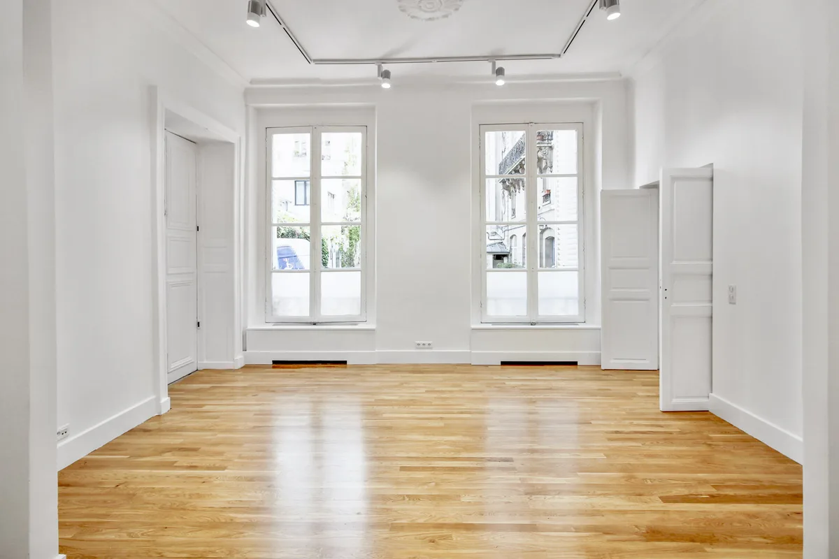 Versatile Showroom Space for Events and Pop-Ups, 115 sqm, art exhibition in Paris