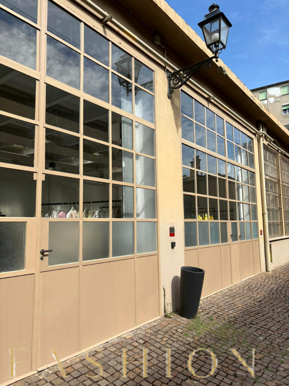 Versatile Showroom Space in Ripamonti/Navigli, 400 sqm, showroom presentation, pop-up rental in Milano, third interior view