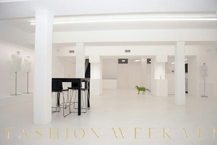 Versatile Showroom Space with High-Quality Finishes, 300 sqm, fashion showroom, pop-up rental in Milano, additional interior…