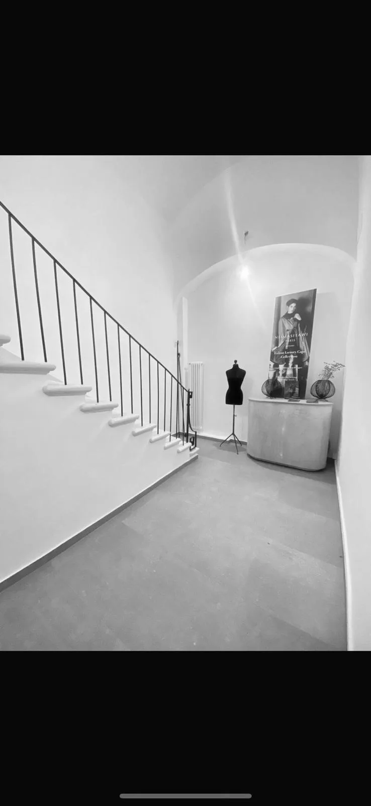 Versatile Showroom with On-Site Apartment in Bologna, 73 sqm, pop up store, interior view
