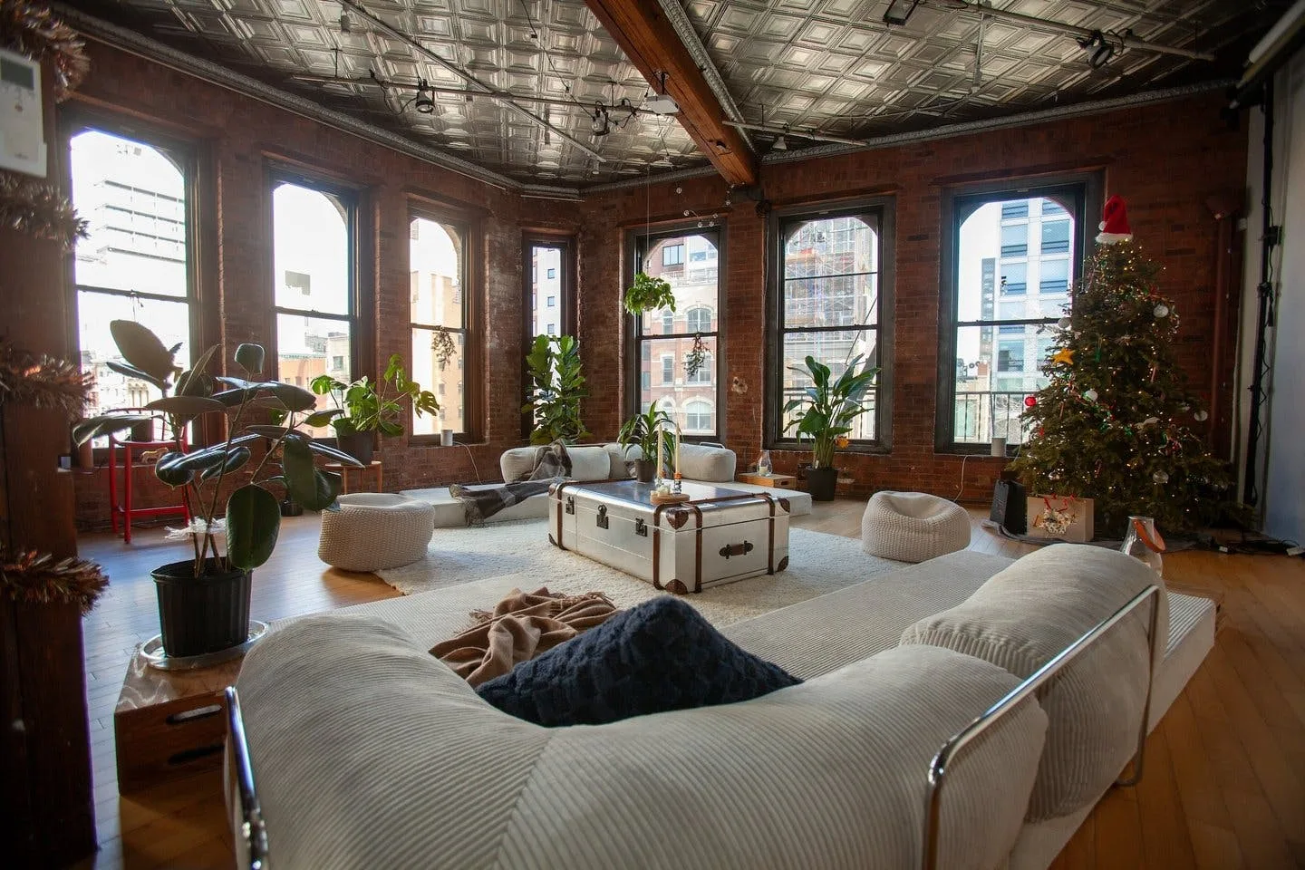 Versatile SoHo Loft for Fashion Shoots and Events — 2
