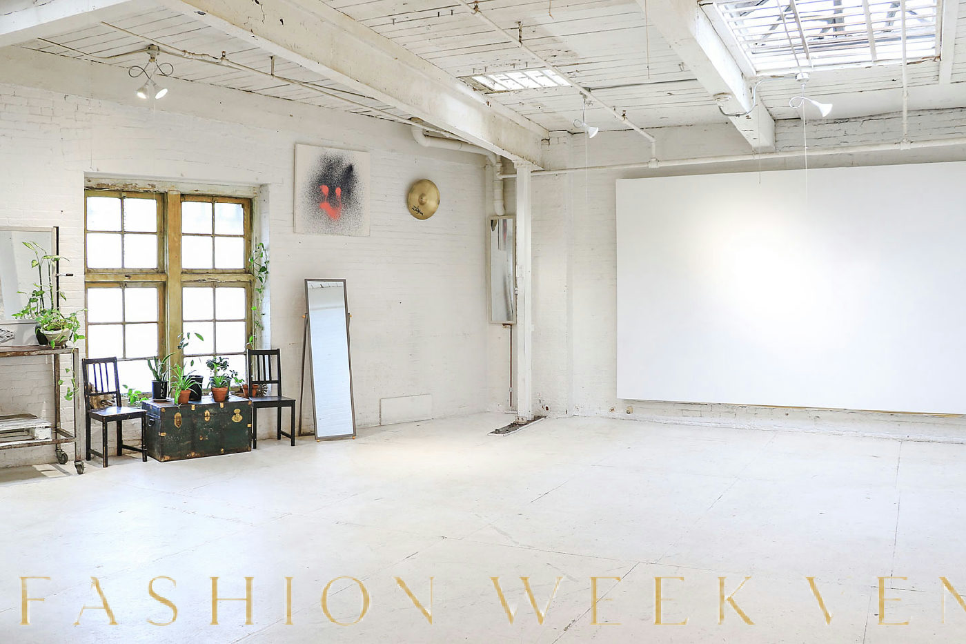 Versatile Space for Events and Creative Projects, 130 sqm, pop up store in New York